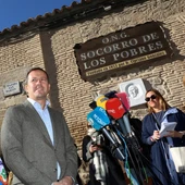 Carlos Velázquez inaugura la sede de 'Socorro de los pobres' Carlos Velázquez inaugura la sede de 'Socorro de los pobres'