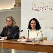 Rocío Zarco y María Isabel Mansilla durante la rueda de prensa