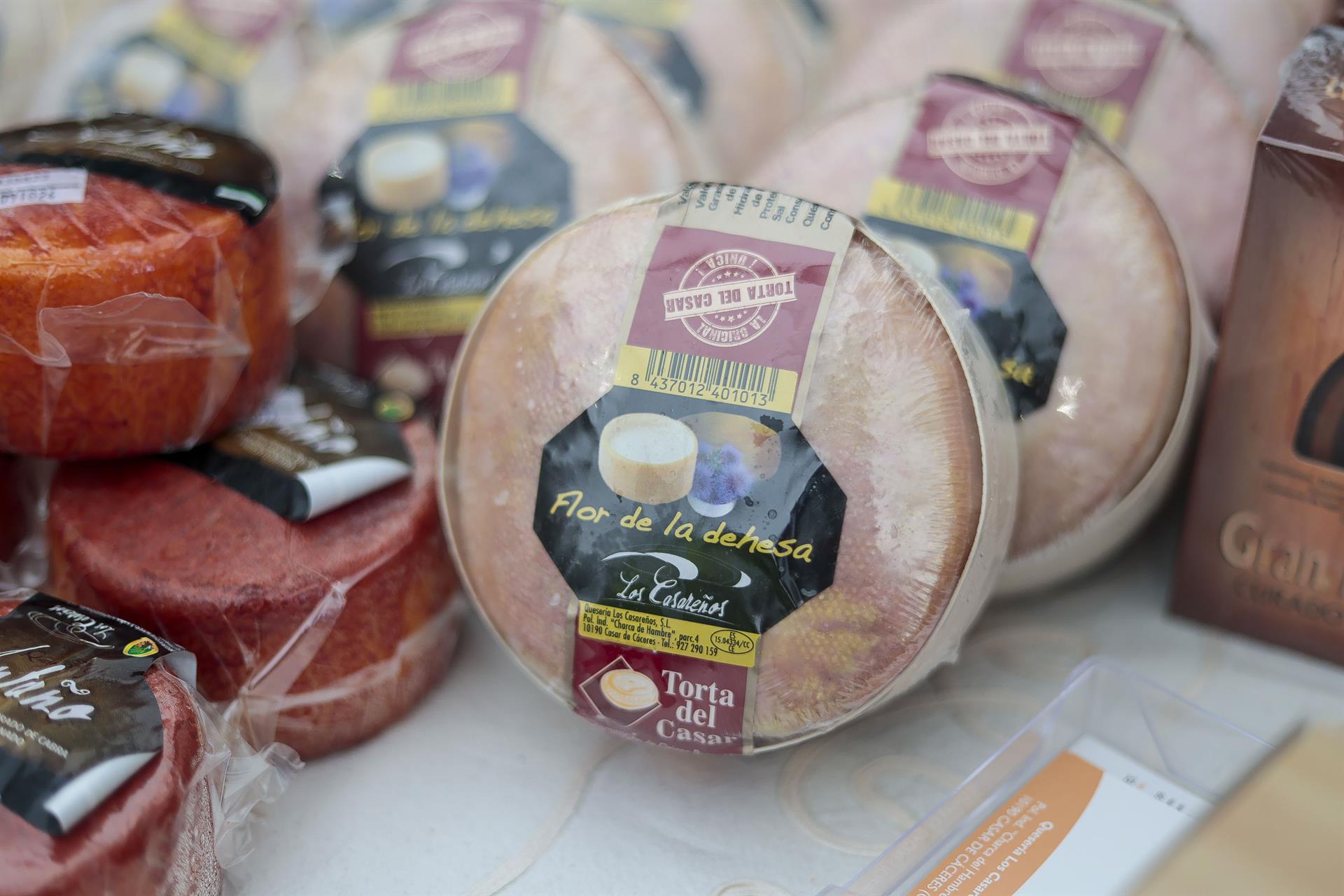 La Torta del Casar premiada con las medallas de Oro y Plata en la cata internacional 'World Cheese Awards' La Torta del Casar premiada con las medallas de Oro y Plata en la cata internacional 'World Cheese Awards'