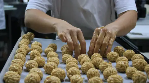 Elaboració de panellets Elaboració de panellets