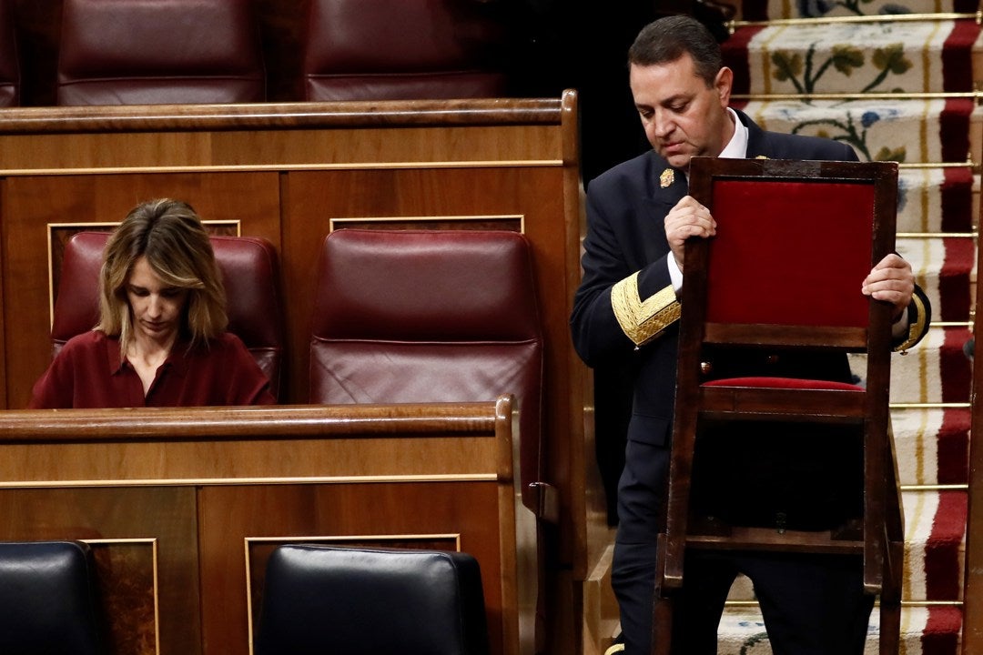 Testigos de la historia de España desde el Congreso: "Mucha emoción" en el juramento de Felipe y el de Leonor Testigos de la historia de España desde el Congreso: "Mucha emoción" en el juramento de Felipe y el de Leonor