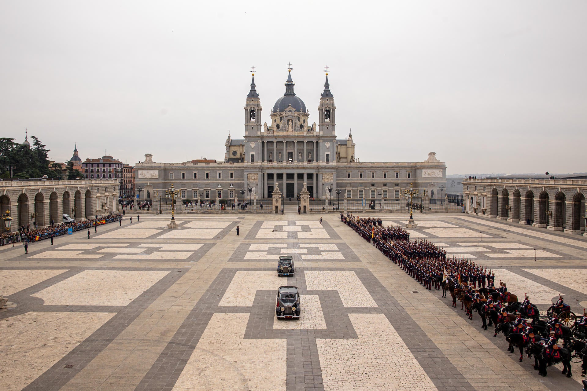 Por qué ha sonado una salva de 19 cañonazos durante la jura de la princesa Leonor Por qué ha sonado una salva de 19 cañonazos durante la jura de la princesa Leonor