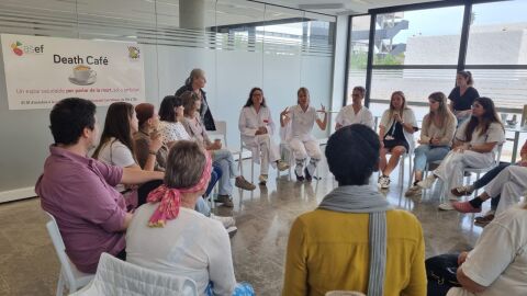 El Hospital Can Misses de Ibiza acoge un espacio donde hablar de la muerte tranquilamente "tomando un caf&eacute; y unos bollos"