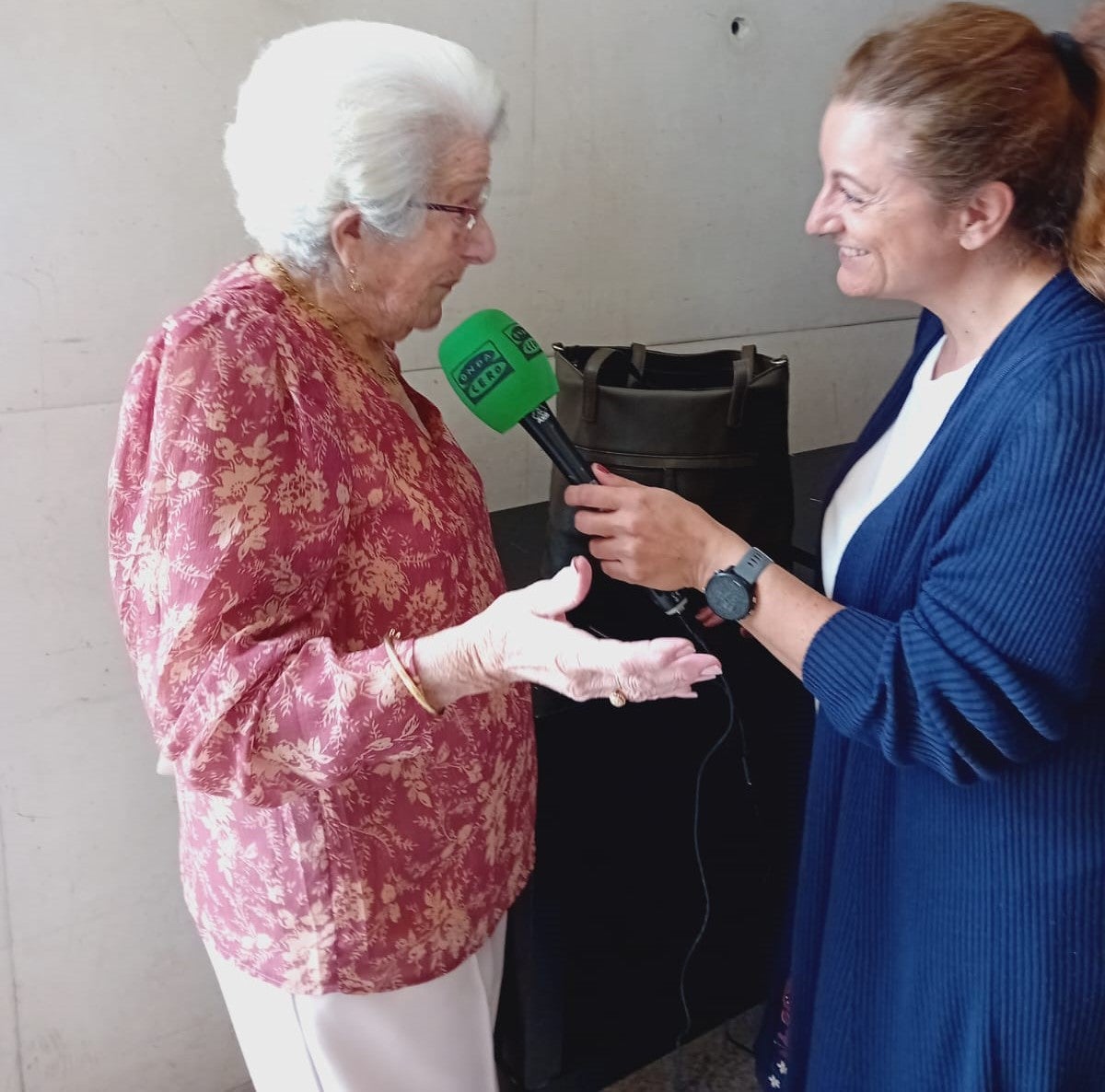 Bárbara Pérez Llinares recibe el premio 'Vecino ejemplar 2023' de Benidorm Bárbara Pérez Llinares recibe el premio 'Vecino ejemplar 2023' de Benidorm