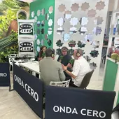 El chef Rodrigo de la Calle y el periodista David Baños en Más de Uno Almería El chef Rodrigo de la Calle y el periodista David Baños en Más de Uno Almería