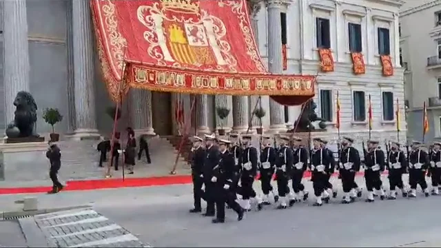 Primeros ensayos del batallón mixto en el Congreso de los Diputados Primeros ensayos del batallón mixto en el Congreso de los Diputados