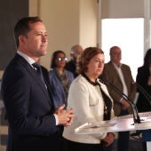 El alcalde de Toledo, Carlos Velázquez y la presidenta de la Diputación, Conchi Cedillo