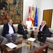 Fresneda quiere "un vuelco total" para el sector agrícola y ganadero