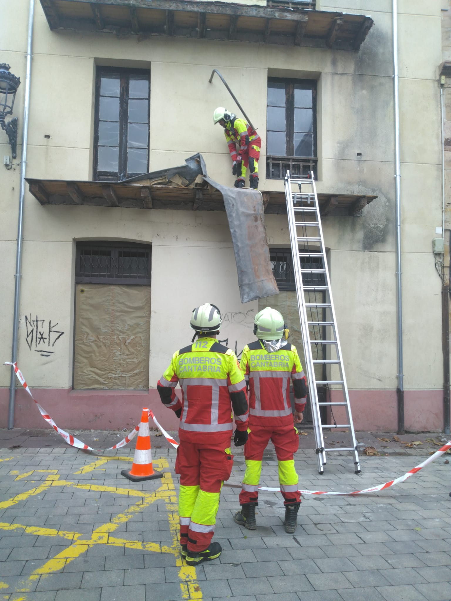 Vídeos e imágenes de los efectos de la borrasca Ciarán en Cantabria Vídeos e imágenes de los efectos de la borrasca Ciarán en Cantabria
