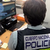 Un detenido en Dos Hermanas por robar en coches y el uso fraudulento de una tarjeta de banco sustraída Un detenido en Dos Hermanas por robar en coches y el uso fraudulento de una tarjeta de banco sustraída