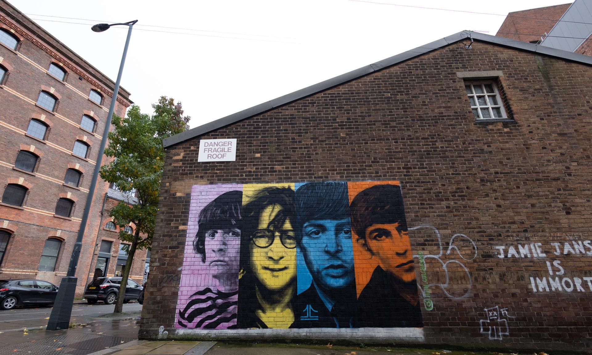 Territorio comanche: Los Beatles publican un tema inédito 50 años después de su separación episode artwork