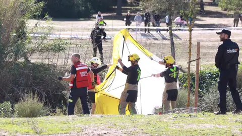 Encuentran un cadáver en la laguna del Tamarguillo que podría ser del joven desaparecido en Sevilla Encuentran un cadáver en la laguna del Tamarguillo que podría ser del joven desaparecido en Sevilla