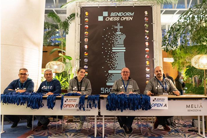 Francesco Sonis y Lluis Navarro vencedores del Open de Ajedrez de Benidorm Francesco Sonis y Lluis Navarro vencedores del Open de Ajedrez de Benidorm