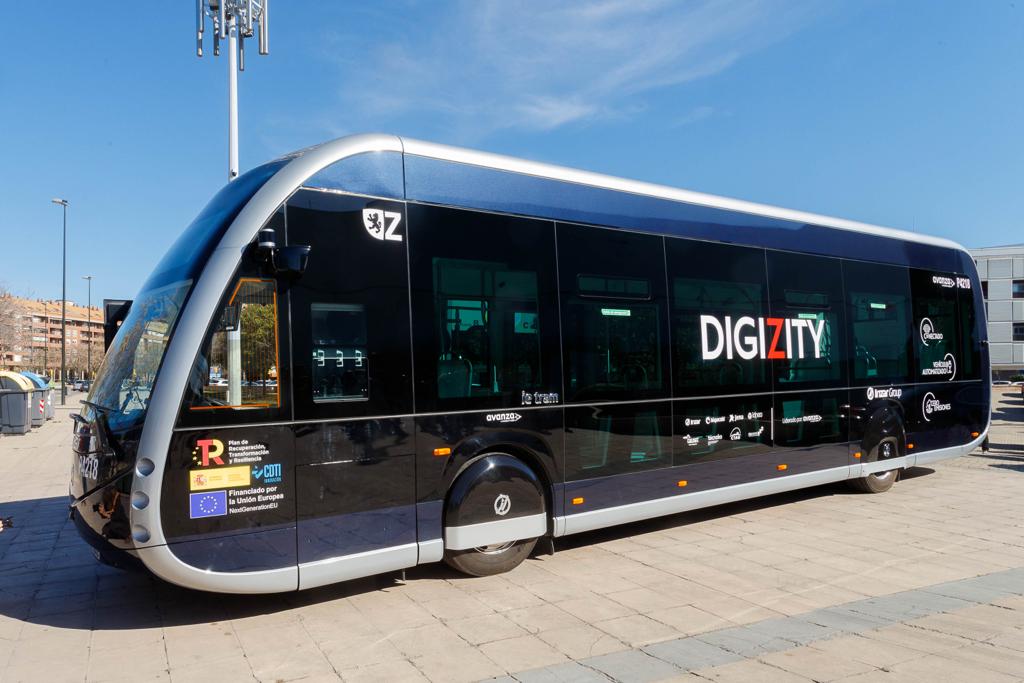 El autobús inteligente circulará en pruebas por Zaragoza el día 16 El autobús inteligente circulará en pruebas por Zaragoza el día 16