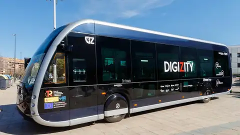 El autobús inteligente del proyecto Digizity tiene una longitud de 12 metros El autobús inteligente del proyecto Digizity tiene una longitud de 12 metros