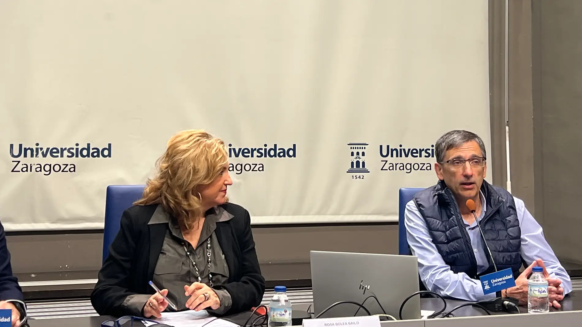 García Aznar con la vicerrectora de Política Científica, Rosa Bolea