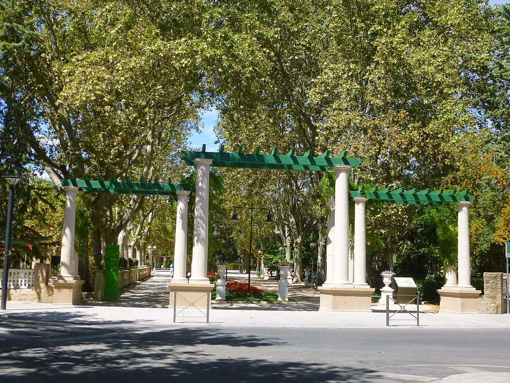 Blasco apuesta en Huesca por la regeneración de zonas verdes y la reforestación Blasco apuesta en Huesca por la regeneración de zonas verdes y la reforestación