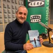 'Nadie que no sepa soñar', el décimo libro de Fernando Lallana