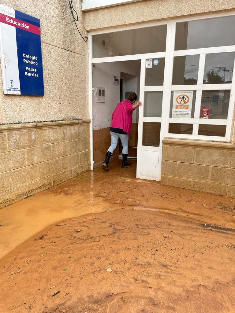 El colegio de Buenache (Cuenca) reabre dos meses después del paso de la borrasca DANA El colegio de Buenache (Cuenca) reabre dos meses después del paso de la borrasca DANA