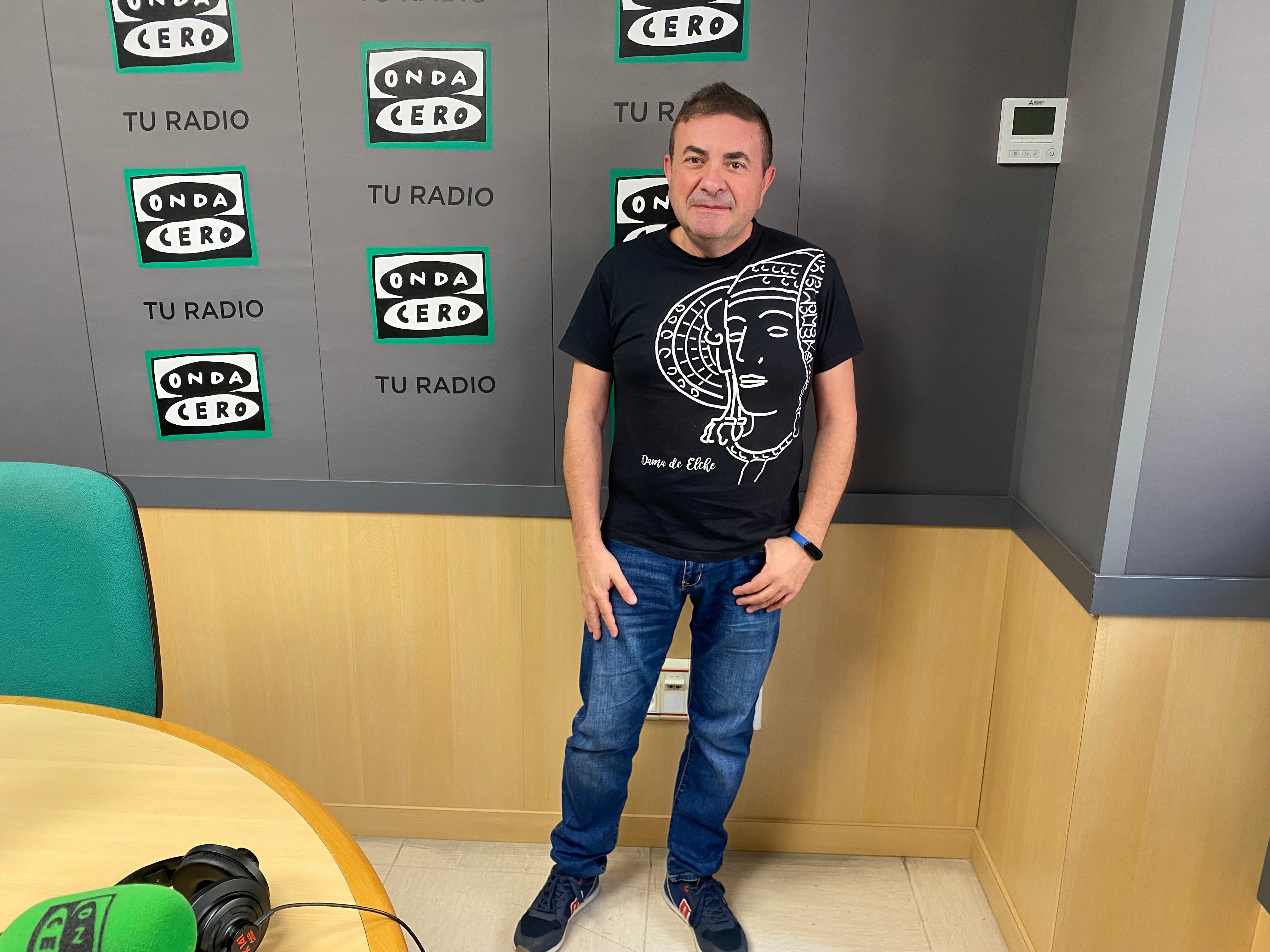 El ilicitano José Tovar presenta en Aspe el libro 'El poder vivir de la música' El ilicitano José Tovar presenta en Aspe el libro 'El poder vivir de la música'