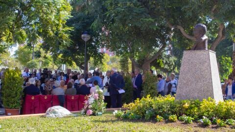 Homenaje realizado a la corporaci&oacute;n municipal de 1936