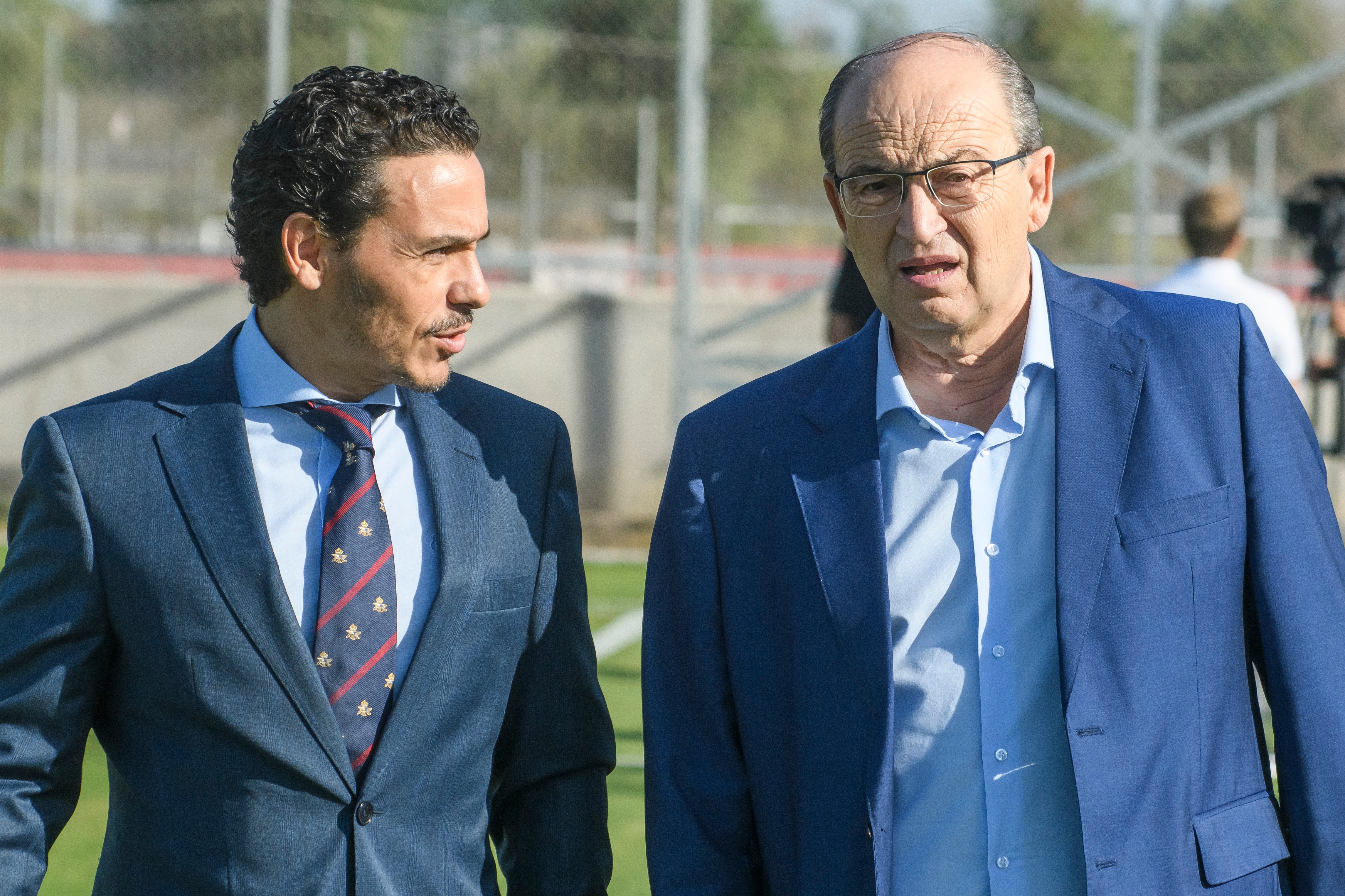 Del Nido Carrasco: "Vamos a tener paciencia con Diego Alonso" Del Nido Carrasco: "Vamos a tener paciencia con Diego Alonso"