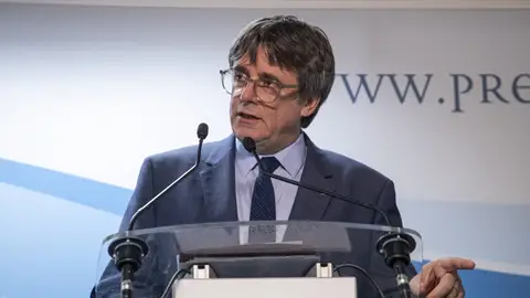 El expresidente de la Generalitat y eurodiputado de Junts, Carles Puigdemont, comparece en una rueda de prensa para explicar los detalles del acuerdo de investidura con el PSOE El expresidente de la Generalitat y eurodiputado de Junts, Carles Puigdemont, comparece en una rueda de prensa para explicar los detalles del acuerdo de investidura con el PSOE