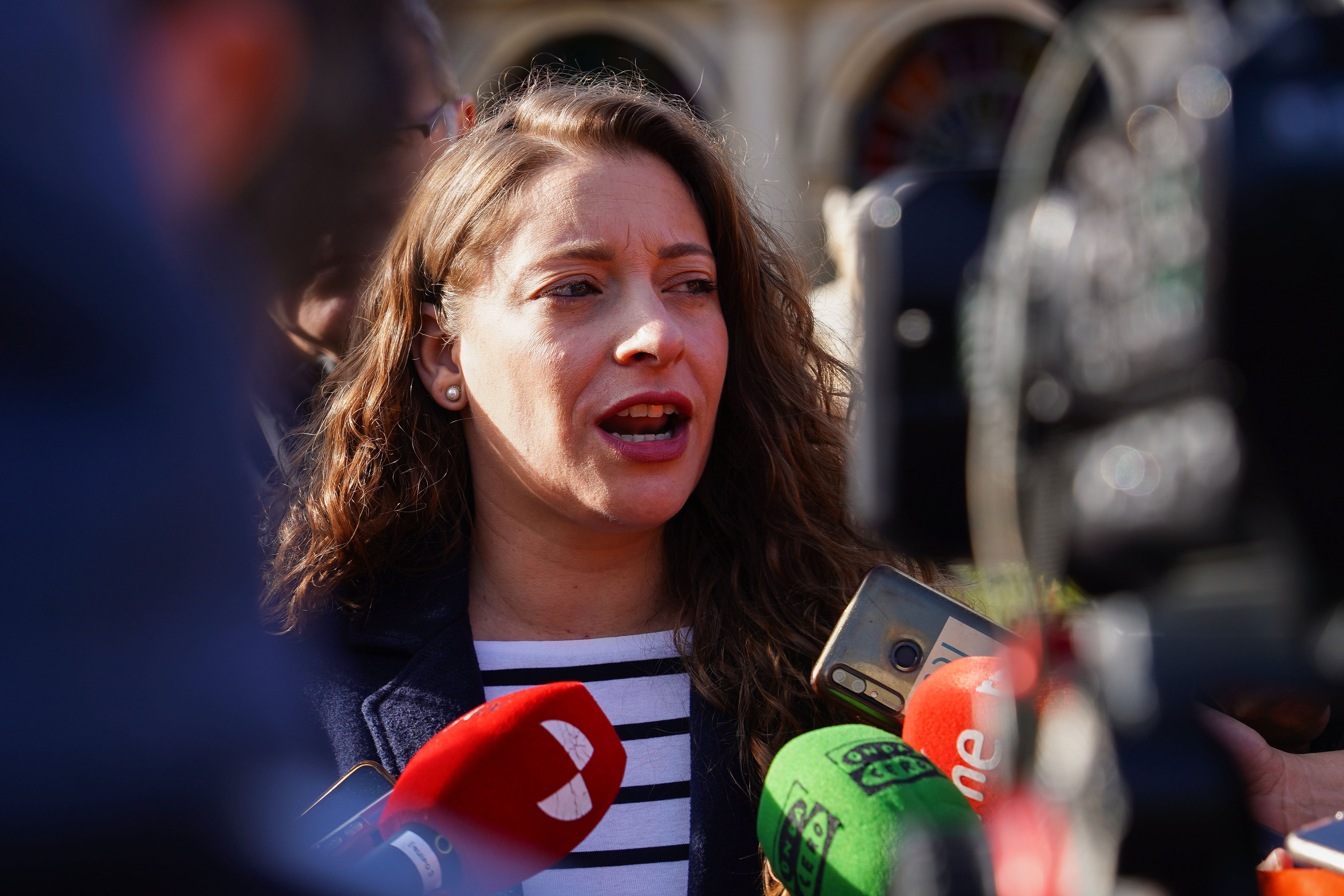 El PP ironiza con la posición de Sánchez contra Trump: "Si le necesitase, pactaría con él lo que hiciera falta" El PP ironiza con la posición de Sánchez contra Trump: "Si le necesitase, pactaría con él lo que hiciera falta"