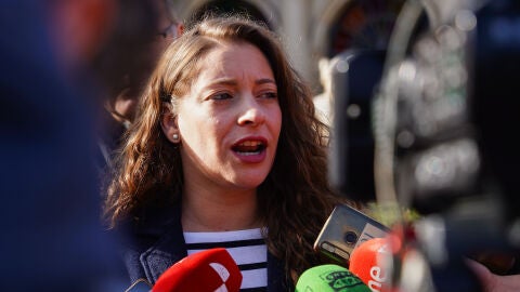 Esther Mu&ntilde;oz ante los medios de comunicaci&oacute;n