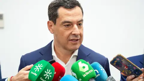 Moreno ve un "despropósito colosal" el acuerdo PSOE-Junts: "Una humillación para España", fruto del "egoísmo" de Sánchez Moreno ve un "despropósito colosal" el acuerdo PSOE-Junts: "Una humillación para España", fruto del "egoísmo" de Sánchez