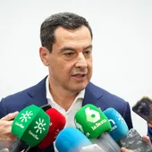 Moreno ve un "despropósito colosal" el acuerdo PSOE-Junts: "Una humillación para España", fruto del "egoísmo" de Sánchez Moreno ve un "despropósito colosal" el acuerdo PSOE-Junts: "Una humillación para España", fruto del "egoísmo" de Sánchez