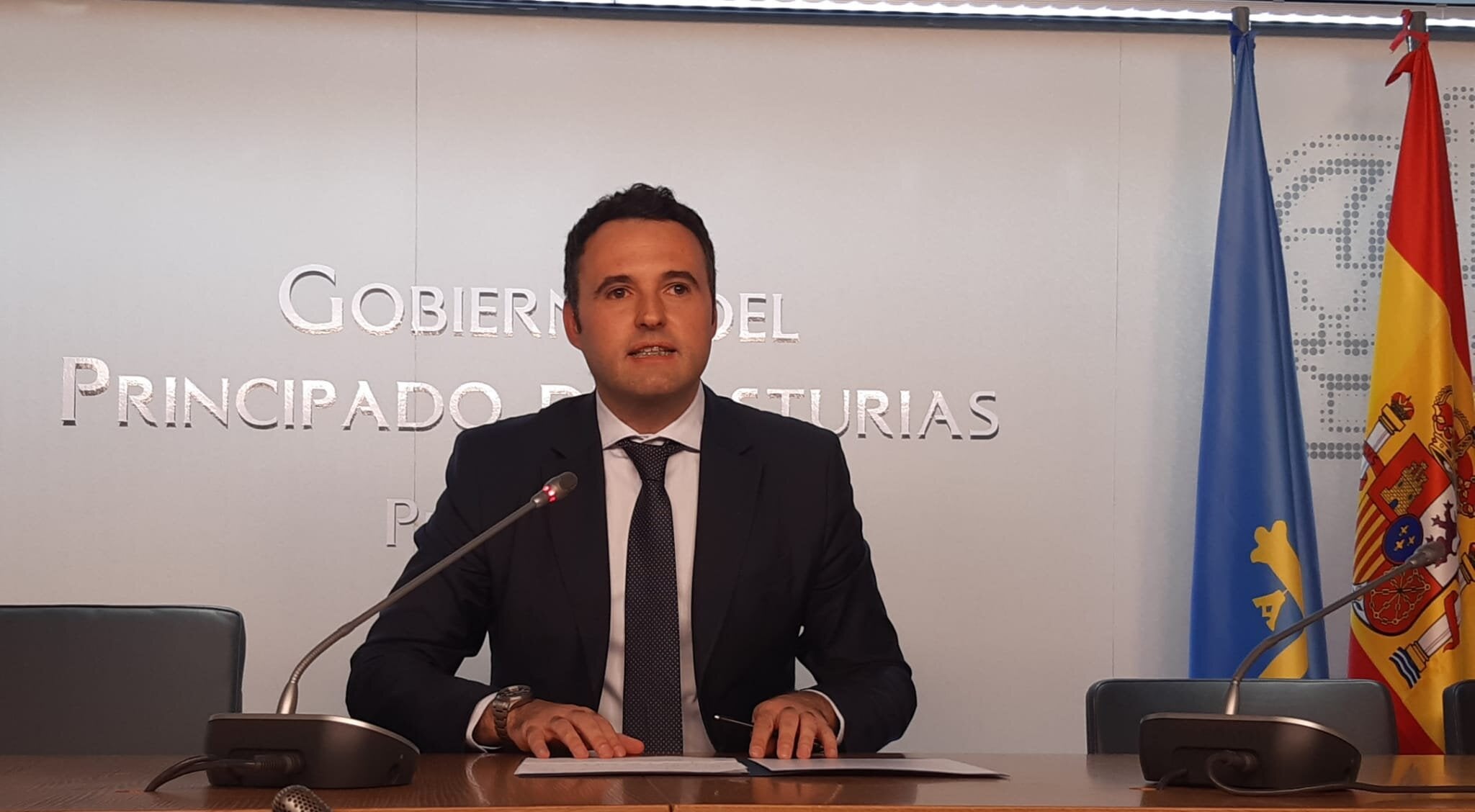 Covadonga Tomé y Adrián Pumares se disputan la llave que dará luz verde al presupuesto de 2024 Covadonga Tomé y Adrián Pumares se disputan la llave que dará luz verde al presupuesto de 2024