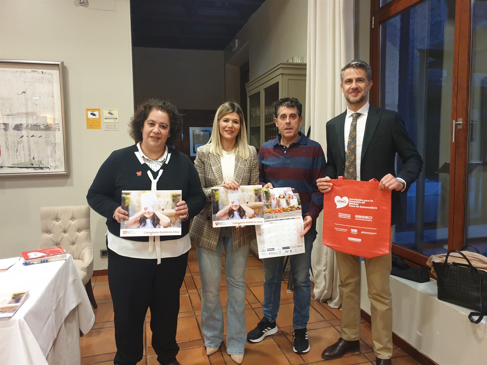 La Asociación para la Donación de Médula Ósea presenta su calendario solidario para 2024 La Asociación para la Donación de Médula Ósea presenta su calendario solidario para 2024