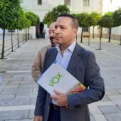 Vox afirma que no peligra el pacto de gobierno en Extremadura pero hablará con el PP tras su rechazo al PIN parental
