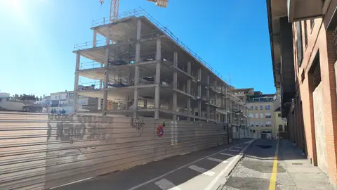 Orduna niega que la DGA haya paralizado las viviendas de la Merced en Huesca Orduna niega que la DGA haya paralizado las viviendas de la Merced en Huesca