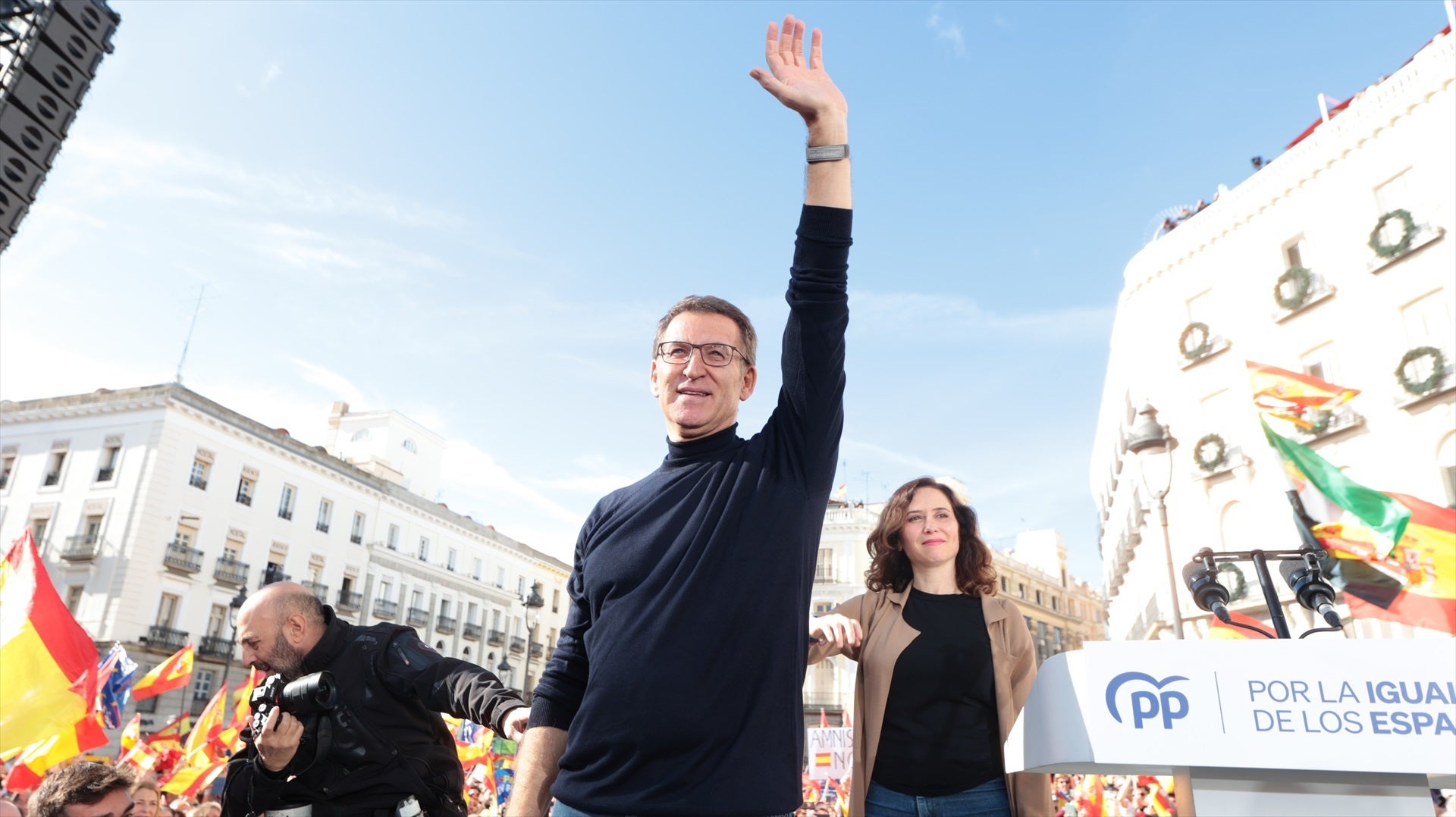 Feijóo, en la manifestación contra la amnistía: "No nos callaremos hasta hablar en unas elecciones" Feijóo, en la manifestación contra la amnistía: "No nos callaremos hasta hablar en unas elecciones"