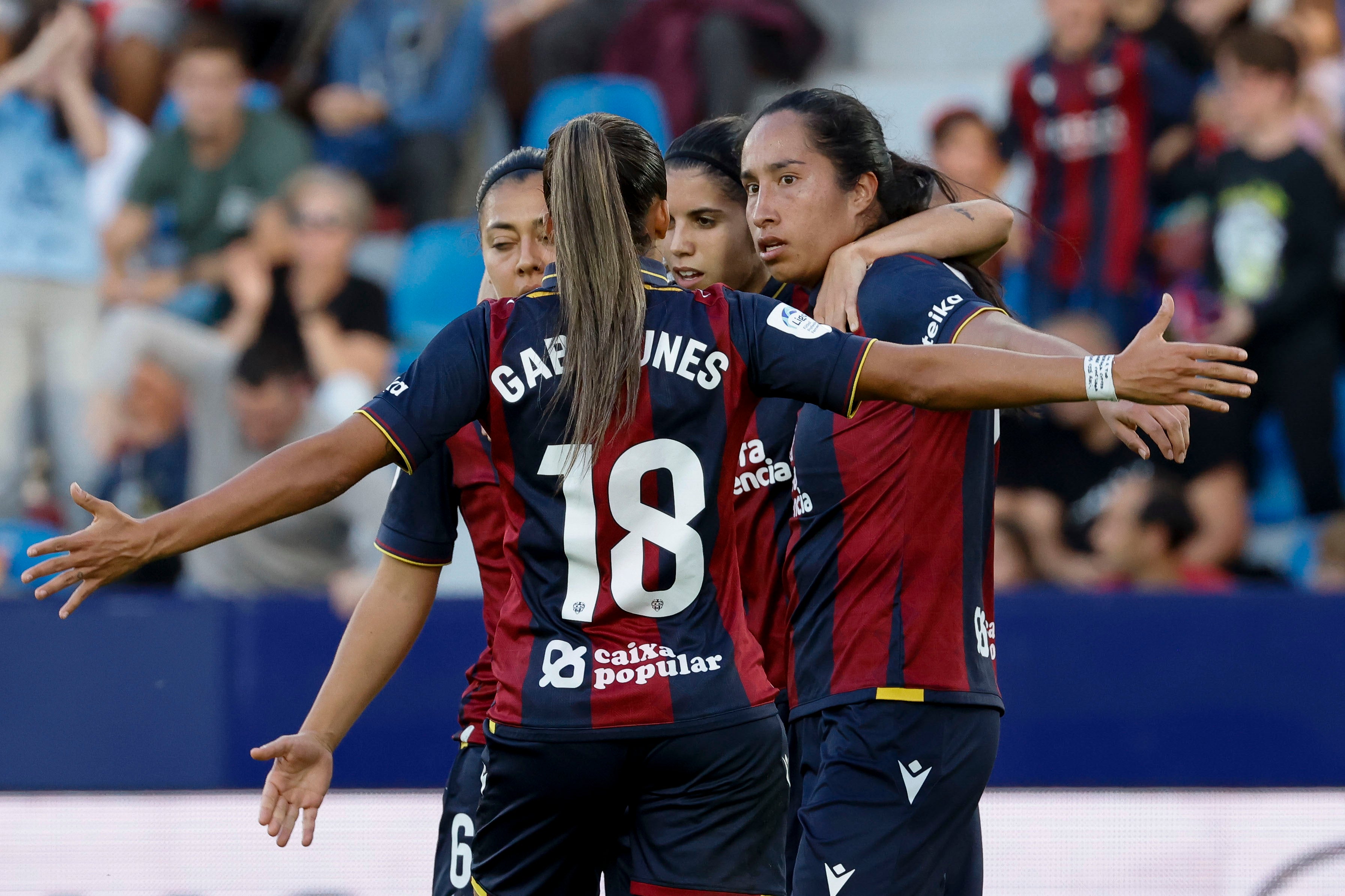El Levante se lleva el derbi Teika y la capitana del Valencia estalla El Levante se lleva el derbi Teika y la capitana del Valencia estalla
