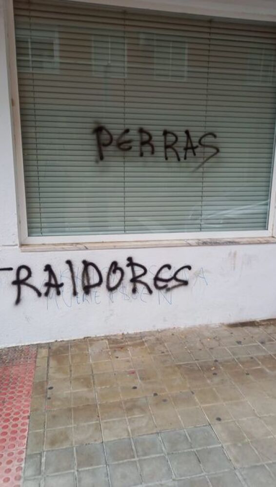 Pintadas hechas en la sede del PSOE local de Ciudad Real