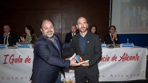 Entrega del Premio Escuela RCP. Entrega del Premio Escuela RCP.