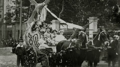 Exposición: Entre la tradición y la modernidad. La saga de los Mateo (1907-1946)