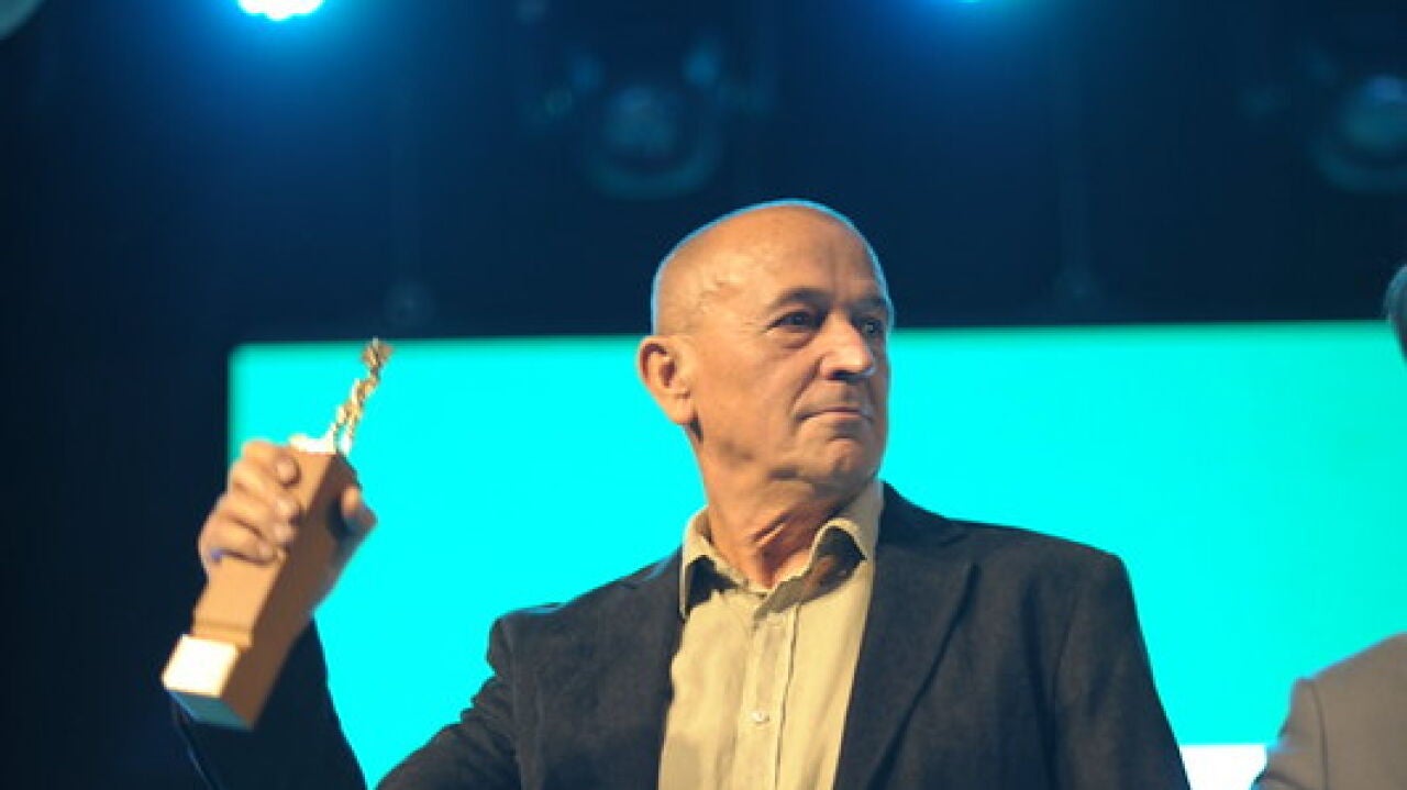 Nascuts del fang, la novela de Víctor Labrado ganadora de los Premios ...