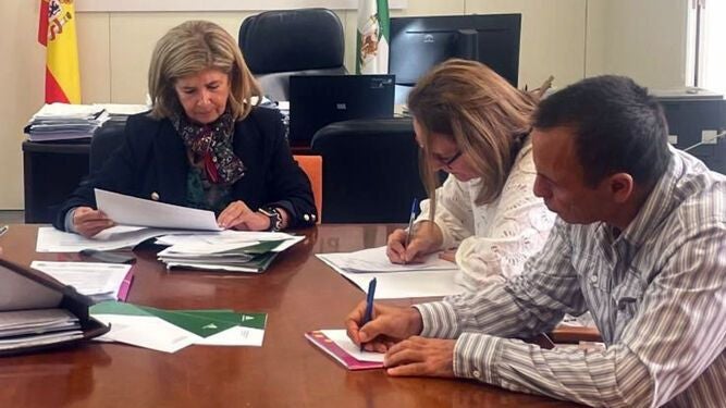 El Ayuntamiento de Puerto Real realizará "una fuerte inversión" en los centros educativos de la ciudad El Ayuntamiento de Puerto Real realizará "una fuerte inversión" en los centros educativos de la ciudad