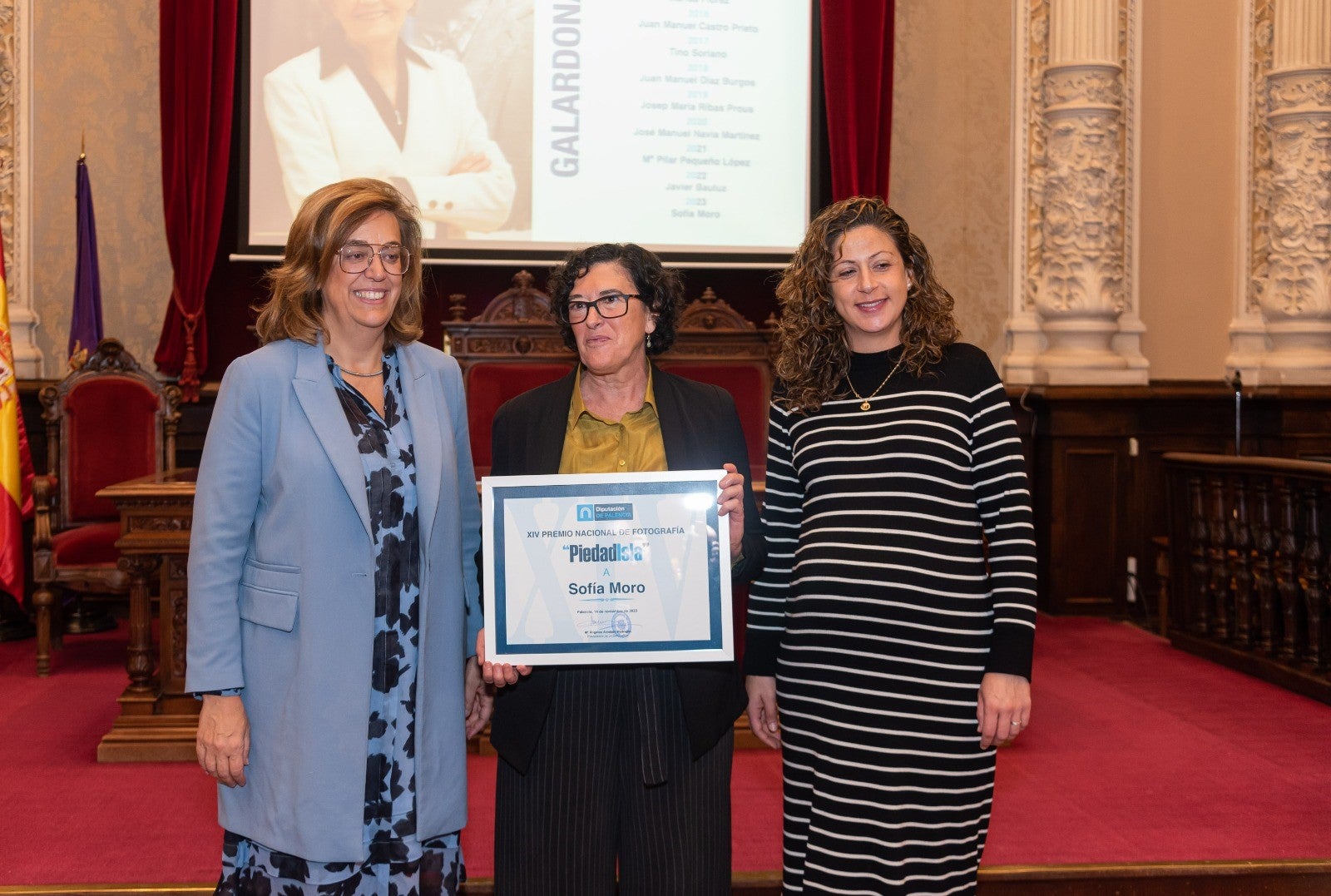 Sofía Moro recibe el XIV Premio Nacional ‘Piedad Isla 2023’ que concede la Diputación de Palencia Sofía Moro recibe el XIV Premio Nacional ‘Piedad Isla 2023’ que concede la Diputación de Palencia