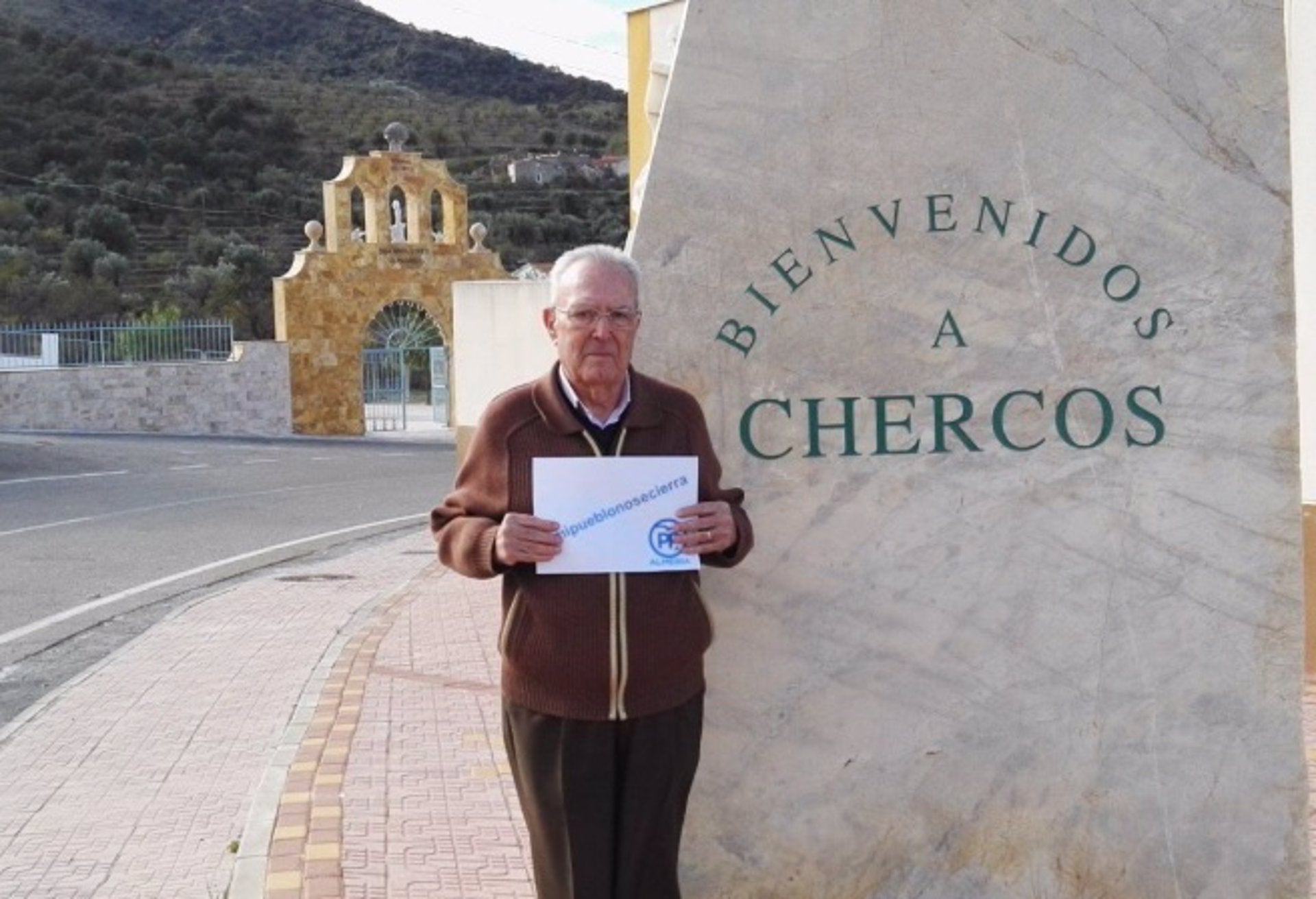 Un almeriense consigue ser el alcalde más longevo de España tras una moción de censura del PP Un almeriense consigue ser el alcalde más longevo de España tras una moción de censura del PP
