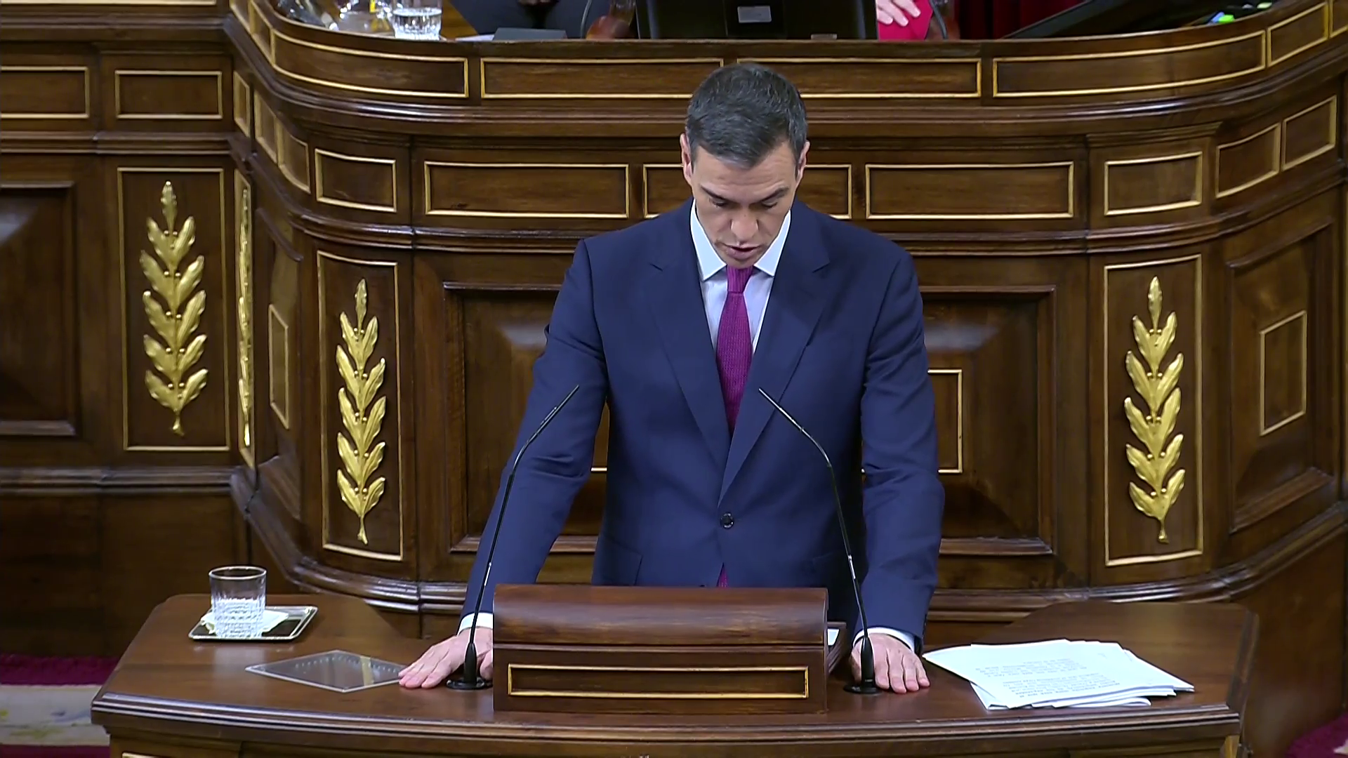 Pedro Sánchez anuncia tres "grandes" medidas: de la rebaja del IVA a los alimentos al transporte gratuito Pedro Sánchez anuncia tres "grandes" medidas: de la rebaja del IVA a los alimentos al transporte gratuito