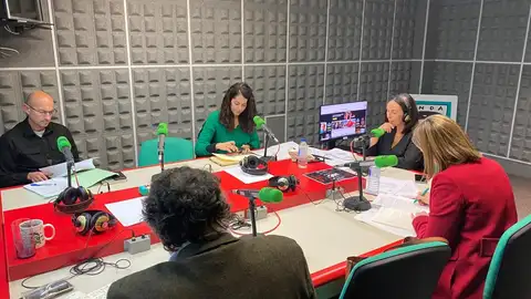 Tertulia Más de Uno Compostela Tertulia Más de Uno Compostela