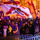 Unas 2.000 personas protestan en Ferraz tras la primera sesión de investidura