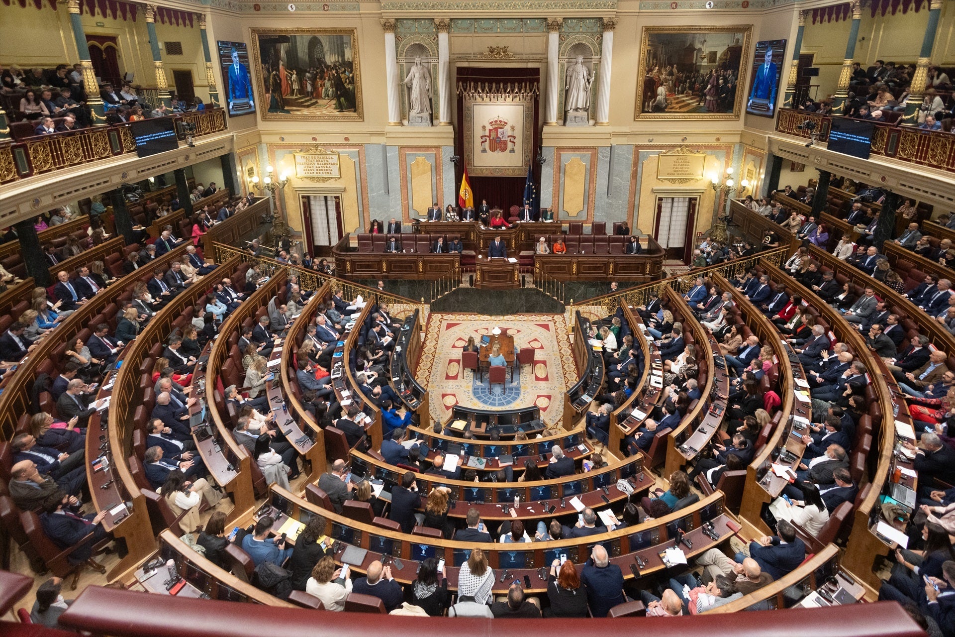 El Congreso hace público lo que gasta de media en la traducción y transcripción de lenguas cooficiales El Congreso hace público lo que gasta de media en la traducción y transcripción de lenguas cooficiales