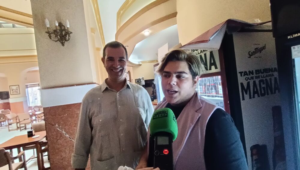 Durante el recorrido del Reto Demográfico, en uno de los establecimientos de la localidad.
