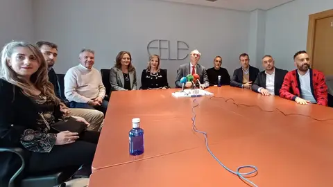 La FELE reparte siete distinciones para acompañar al Empresario del Año La FELE reparte siete distinciones para acompañar al Empresario del Año